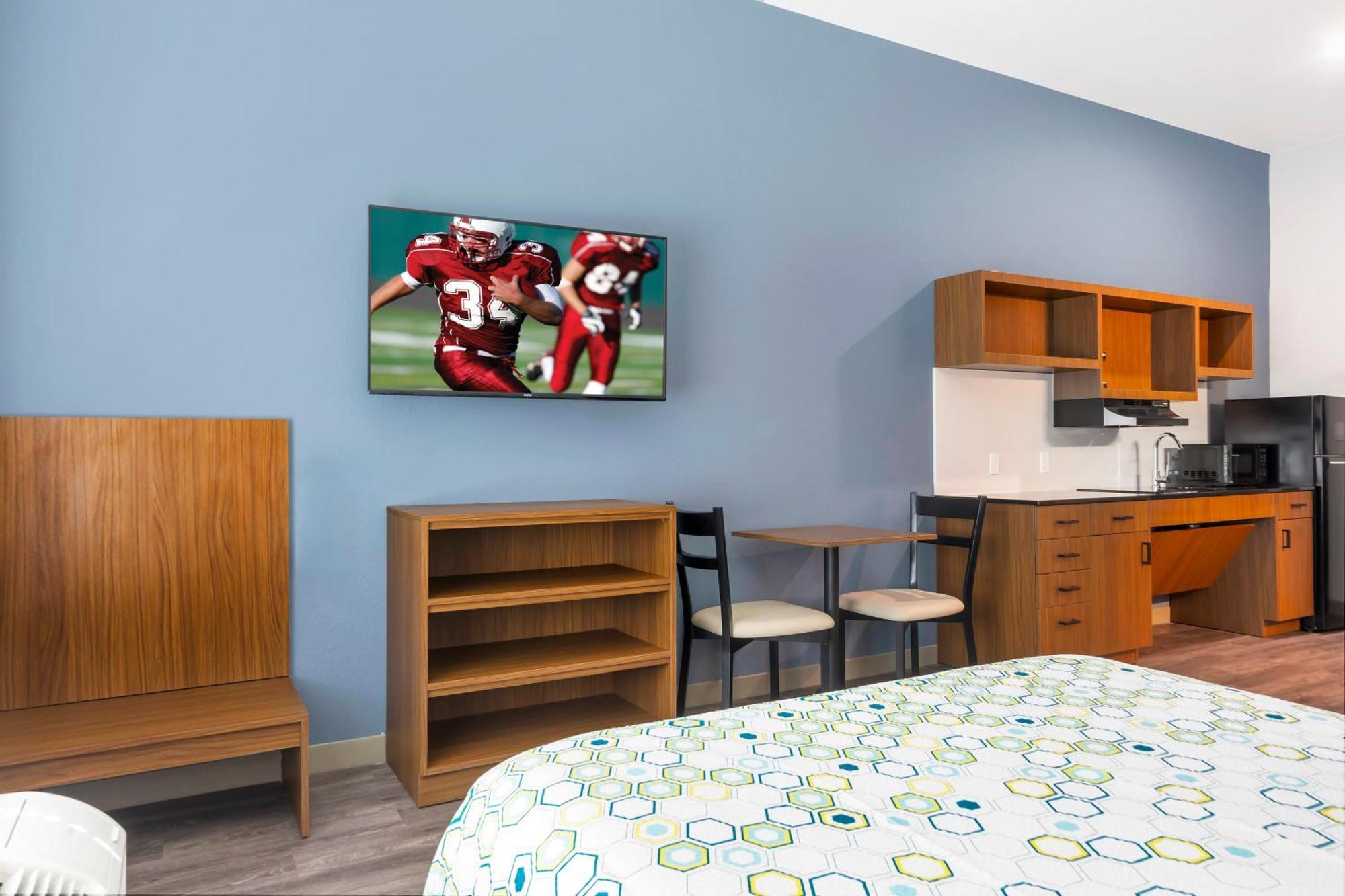 West Chase Hometowne Studios By Red Roof Tampa - Airport المظهر الخارجي الصورة