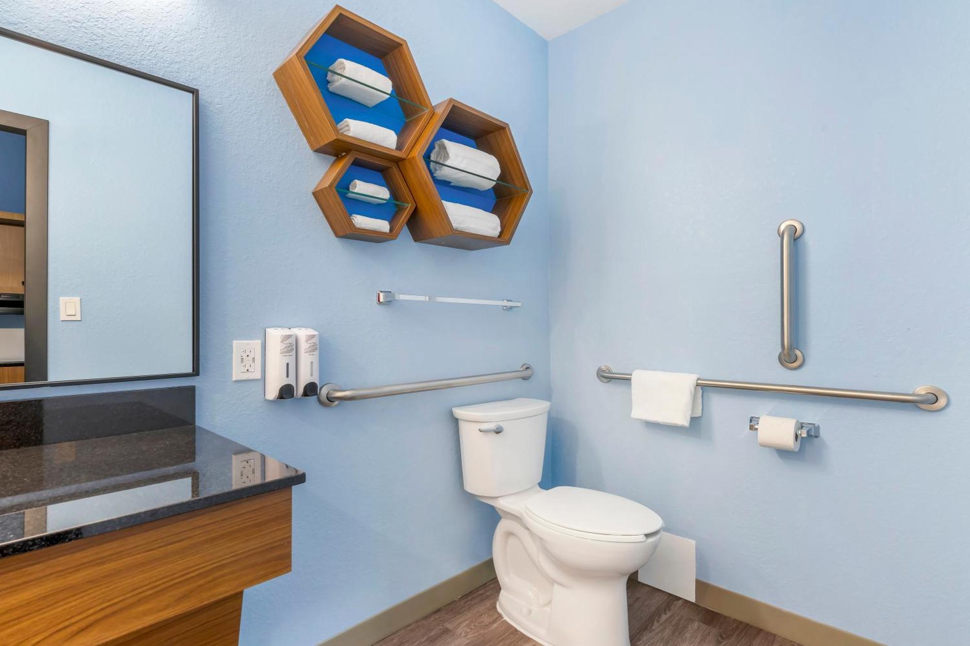 West Chase Hometowne Studios By Red Roof Tampa - Airport المظهر الخارجي الصورة