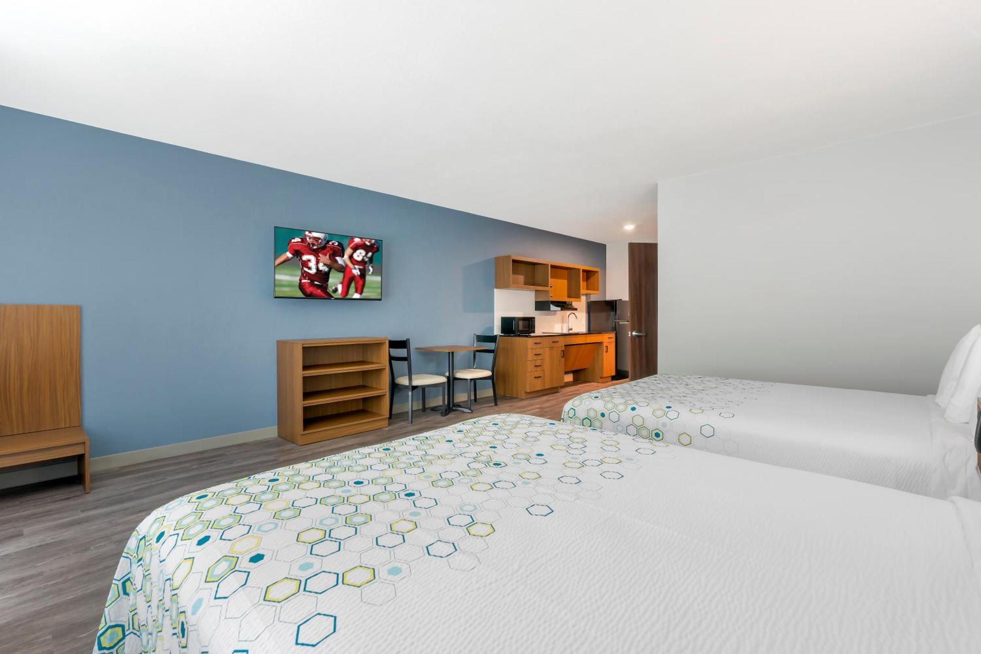 West Chase Hometowne Studios By Red Roof Tampa - Airport المظهر الخارجي الصورة