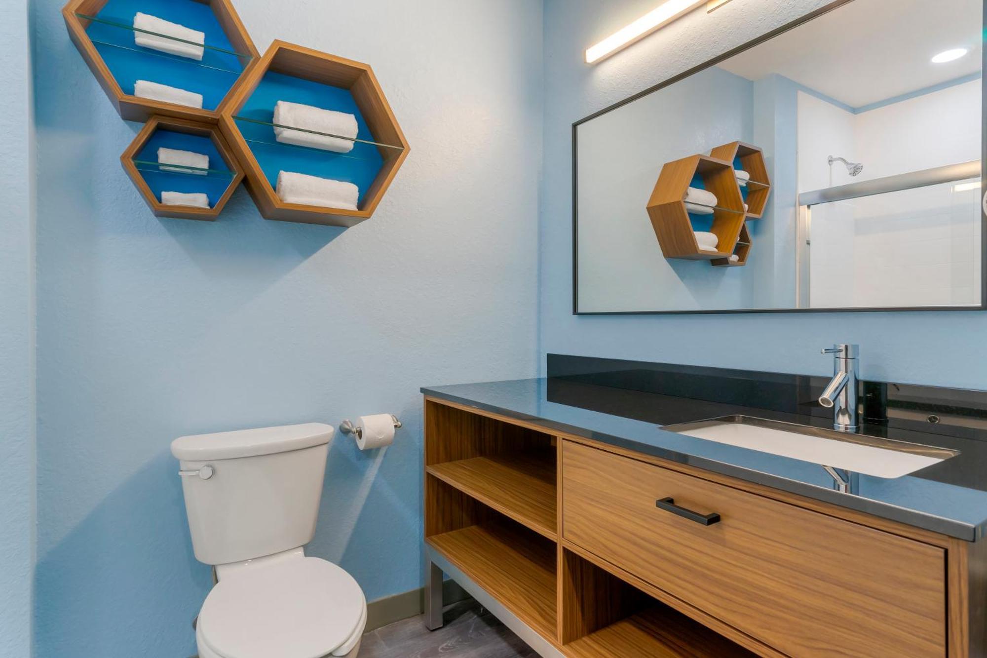 West Chase Hometowne Studios By Red Roof Tampa - Airport المظهر الخارجي الصورة